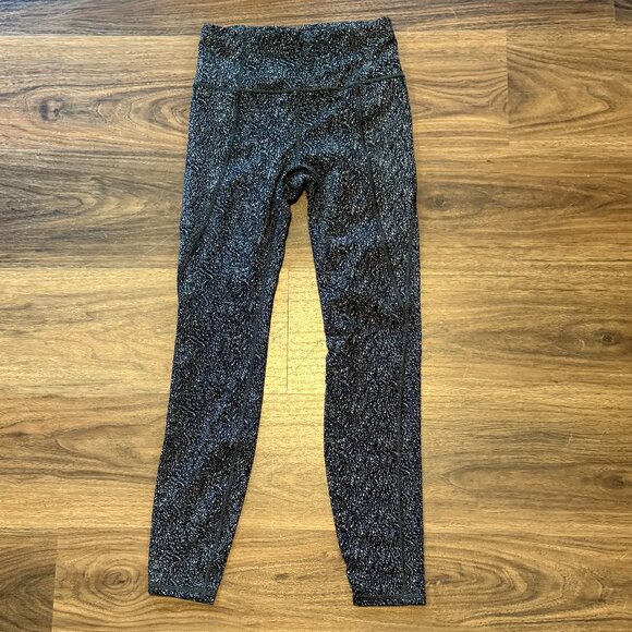 Athleta Lightning Static 7/8 Tight Women’s XS Black White Print Leggings - Picture 2 of 7